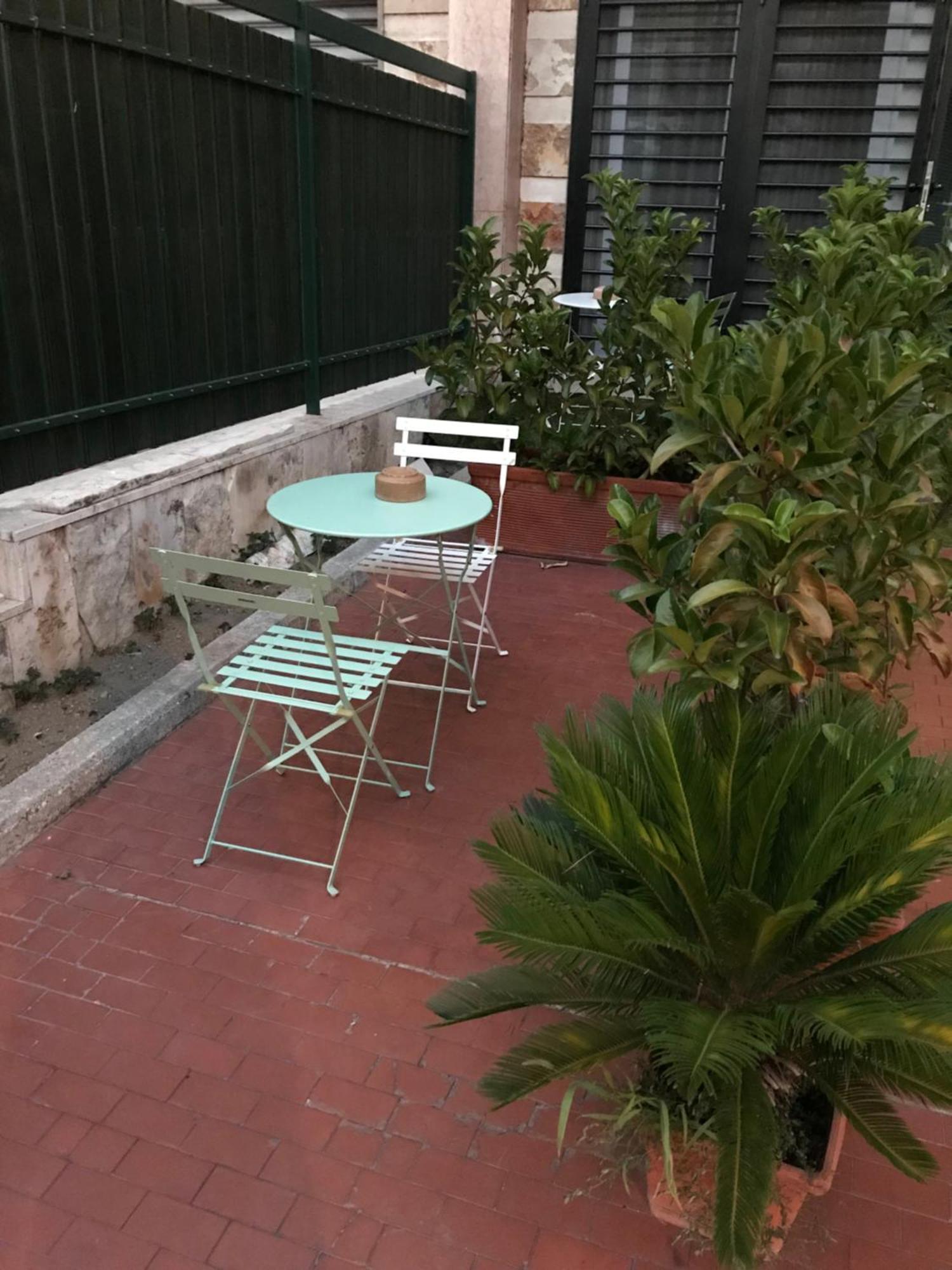 Domus Vesuvio Bed & Breakfast Сан Джорджо а Кремано Екстериор снимка